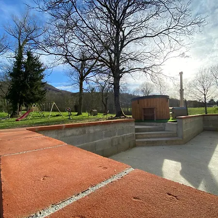 Domaine Aux Souvenirs D-enfance Séjour à la campagne Benaix
